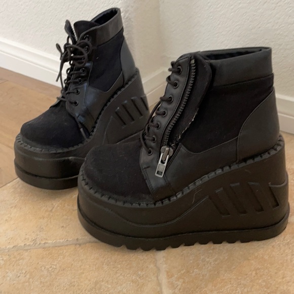 Demonia Shoes - Demonia black super high platform boots
